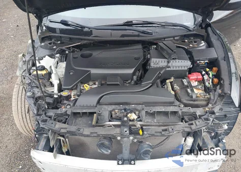 2017 Nissan Altima 2.5/2.5 S/2.5 Sl/2.5 Sr/2.5 Sv из США, поврежденный, VIN 1N4AL3AP3HN323455